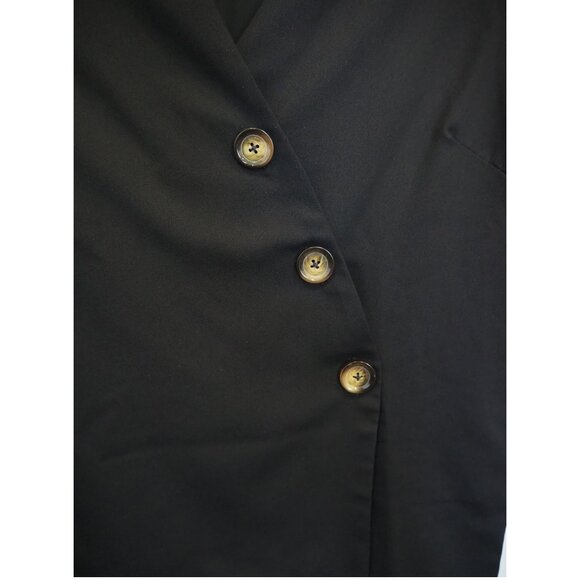 Asymmetric button line top - Picture 3 of 4